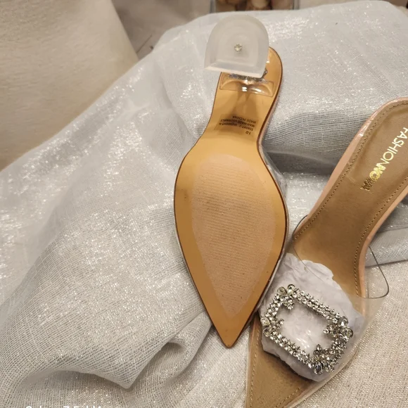 Shoe - Picture 3 of 4